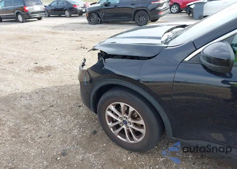 2021 Ford Escape Se z USA, uszkodzony, nr VIN 1FMCU9G67MUA96011